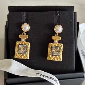 CHANEL EARRINGS